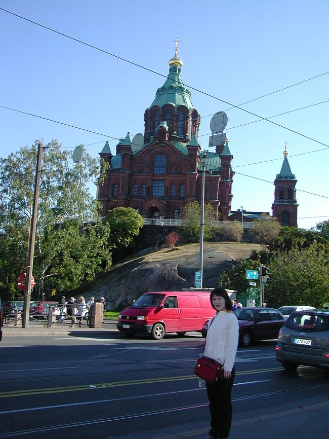 ウスペンスキ寺院<br />南港のマーケットの近くにあるギリシャ正教の赤レンガ造りの寺院。
