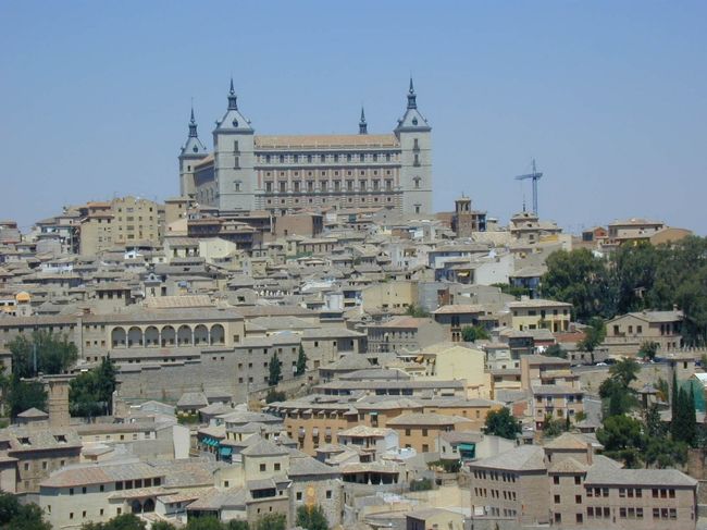 見晴台から眺めたトレドの街です。