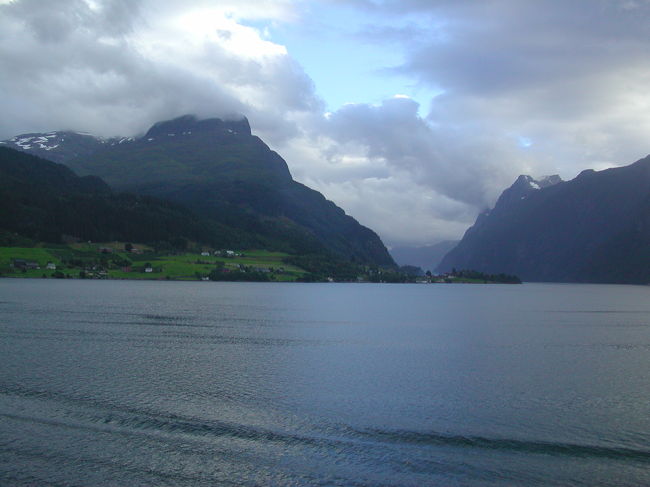 次の町はオーレスン<br />旅行ガイドブックにもなかなか載っていない町です。