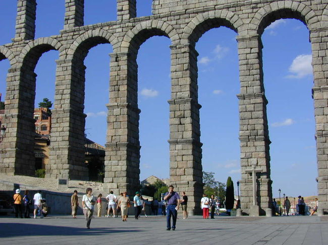 夏の暑い夕方で、西日を浴びて、きれいな風景でした。