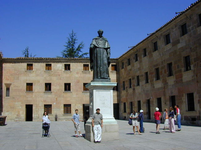 大学構内です。