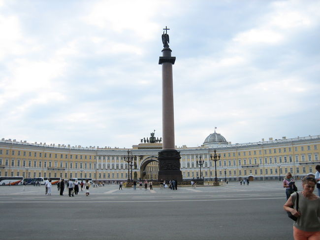 ロシア革命の舞台となった　”宮殿広場”