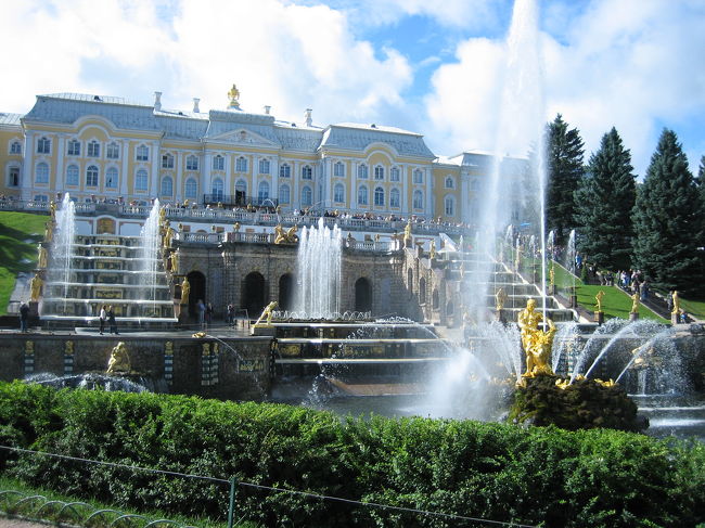 「ピョートル大帝　夏の宮殿」：　<br /><br />「噴水宮殿」とも呼ばれている。