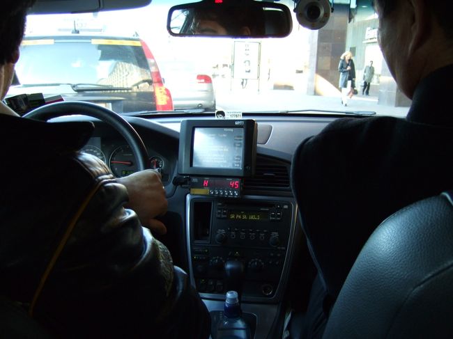 返事がナイまま、タクシーが走り出します。<br />走りながら、行き先をナビで探し始めます。<br />Maiは小心者なので、不安不安不安。。。