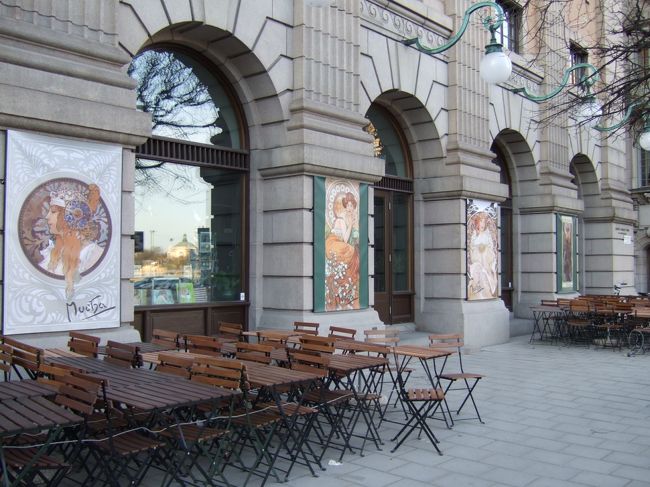 ミューシャ博物館でした。<br /><br />開館時間は、11時〜16時！<br />この日は既に閉館していました。<br />残念です。<br /><br /><br />