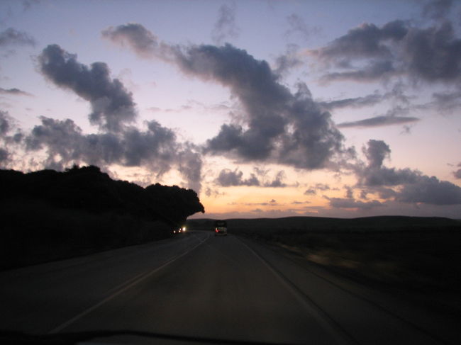 レシフェの町を出発。既に日が暮れています。