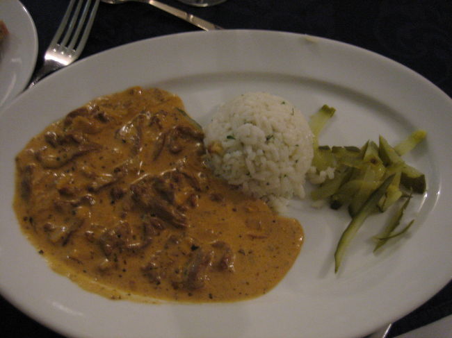 ビーフストロガノフ：