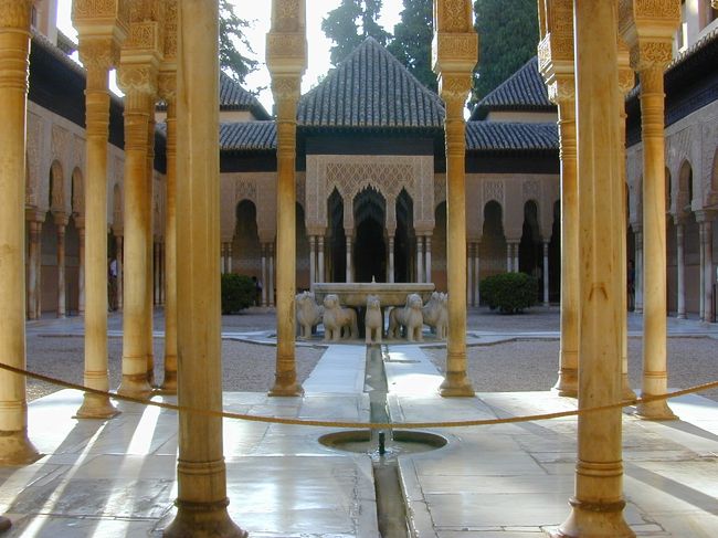 スペイン旅行のハイライトとも言える画像です。