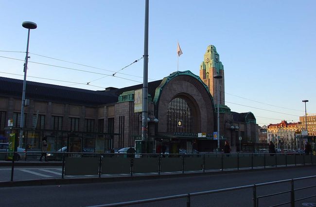 ヘルシンキ中央駅はフィンランドの建築家によってデザインされたものです。<br />なかなかおしゃれです。