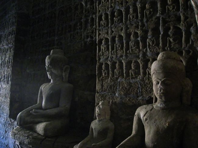 回廊部です。ただ、佇むばかりです。