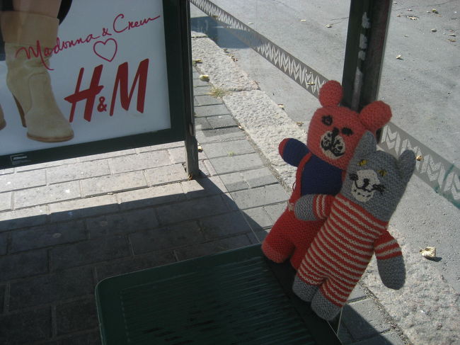 トラム、早く来ないかねぇ。