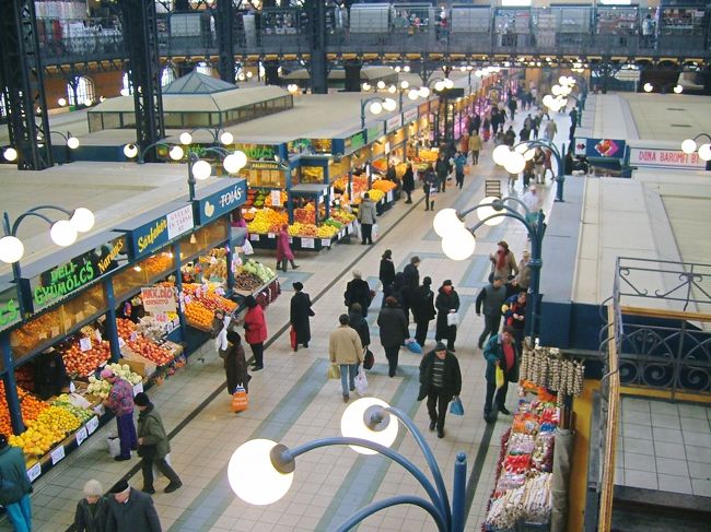 中央市場です。<br />いーろんな食材が売ってました。友達にパプリカをお土産に買いました。<br />