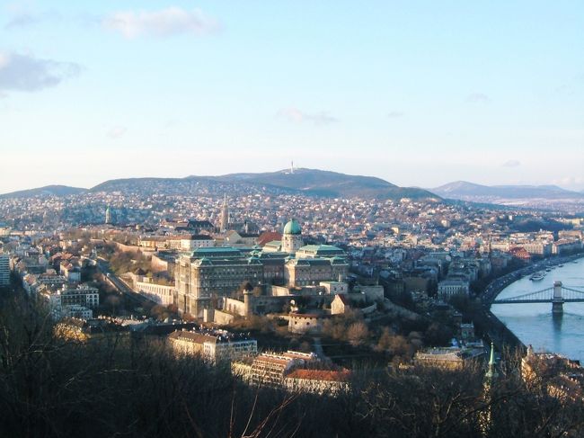 この丘からの眺めも素晴らしい！<br />