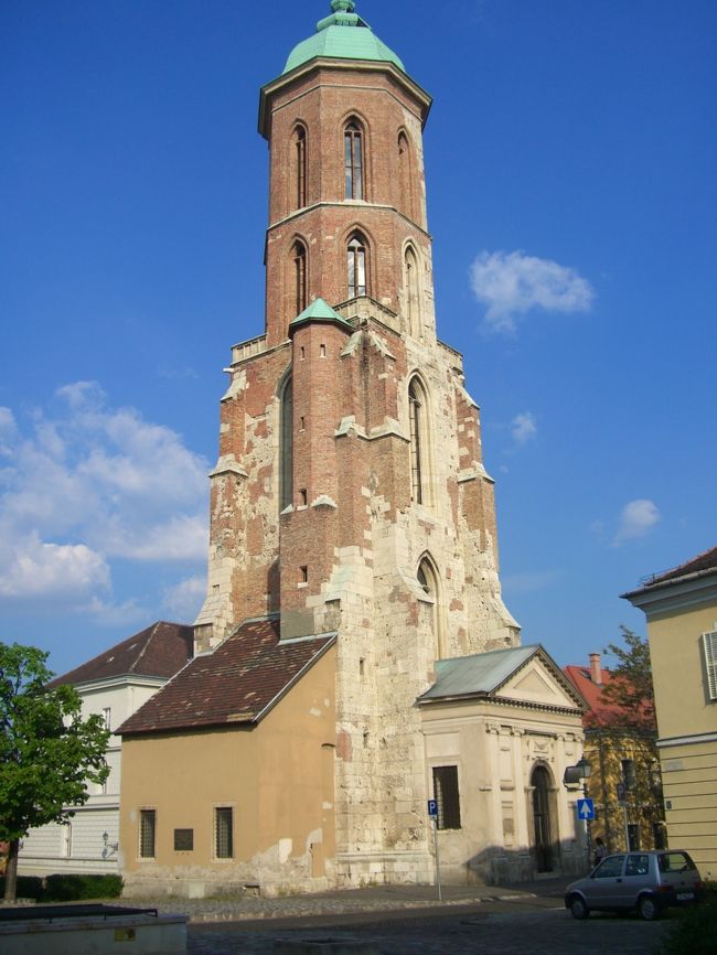 マーリア・マクドルナ塔