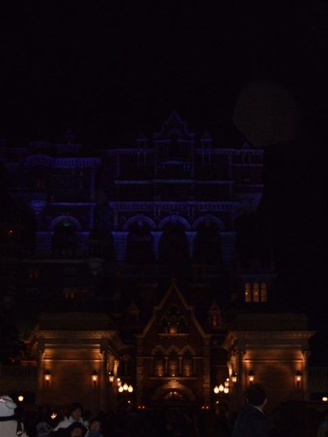 タワー・オブ・テラー<br />「キャー」て叫び声が聞こえてきます