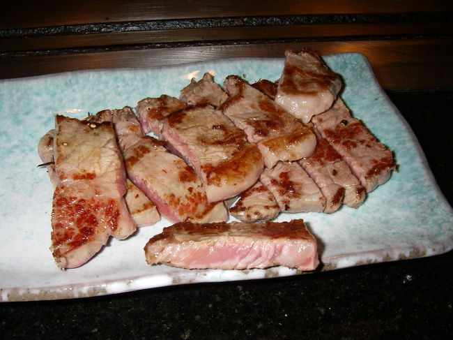 燦鳥（サントリー）の鉄板焼きランチのステーキ。