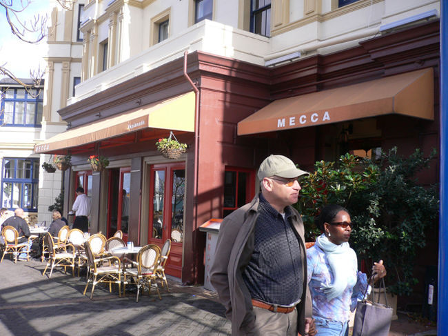 『Esplanade Hotel』<br />オープンテラスの部分もオシャレなのだ。