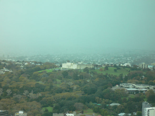 『オークランド博物館』<br />なんか曇ってきたのだ。