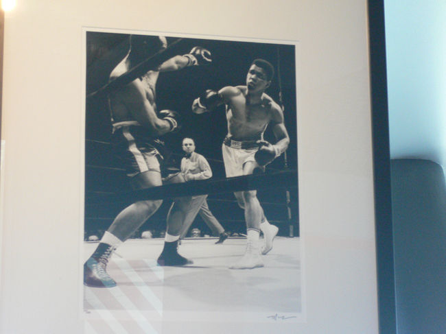 『モハメド･アリ』<br />スカイタワーではモハメド･アリの写真展をやっていたのだ。<br />曇って見えない間はアリの写真を見るのだ。