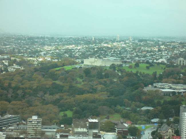 『オークランド博物館』<br />晴れてきたのだ。