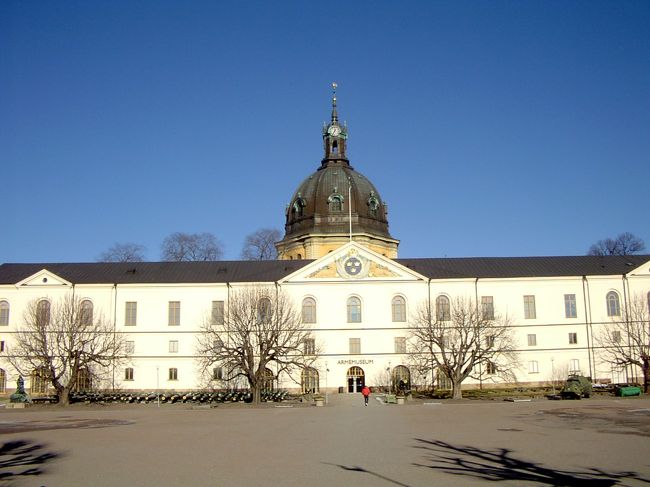 武器博物館です。美術館よりは楽しかった記憶があります。