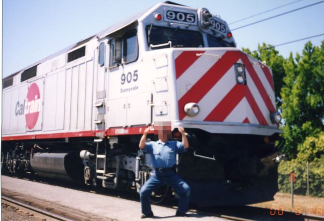 ③スタンフォード大学へ<br /><br /><br />　「カル・トレイン」で行きました。<br /><br />　クリントン大統領の娘が通ってました<br /><br />　会えなかったけどね(^_^;)