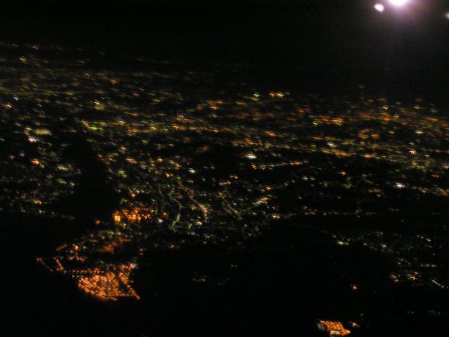 とある３月の金曜日の夜・・<br />身内の病状が・・というありがちな理由を元に<br />午後半休を取得した私は（釣バカか？）、<br />友人と空港近くで落ち合う。<br /><br />夜に出発する飛行機に乗り、いざサイパンへーー