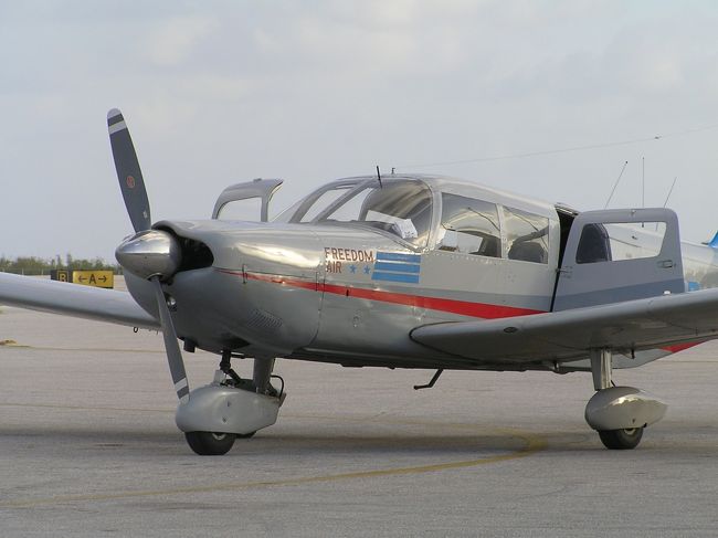 ホテル着は、ほぼ深夜１時ごろ・・<br /><br />翌日頑張って起きたら、ちっちゃい飛行機に乗って<br />テニアンへ。