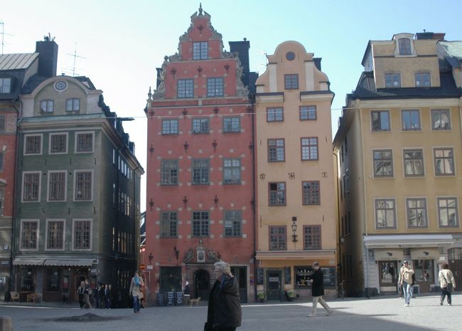 旧市街の中心の大広場。この脇に元の証券取引場、今のノーベル賞博物館がある。