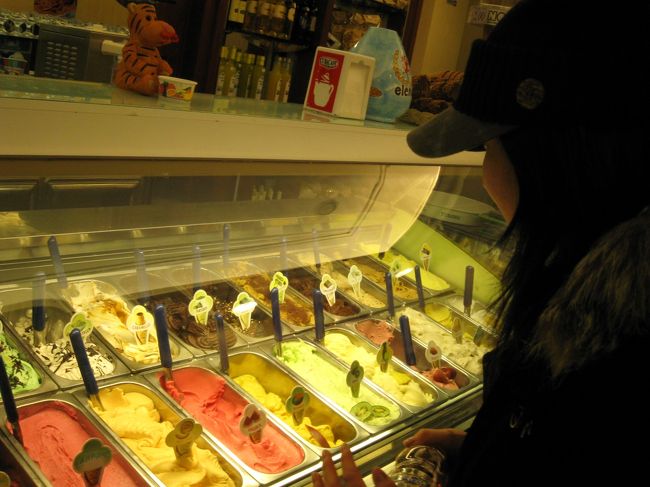 トレビの泉の近くにある<br />ジェラート屋さん