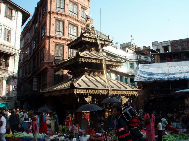 アサン・チョークのアンナプルナ寺院。