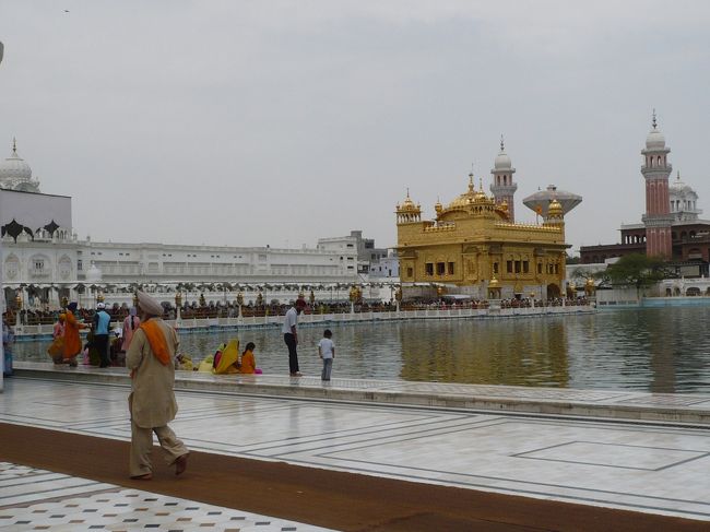 シク教の聖地ゴールデンテンプルです！