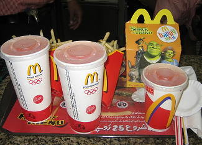 <br />ウルドゥ語で書かれているほかは世界中おんなじですね。