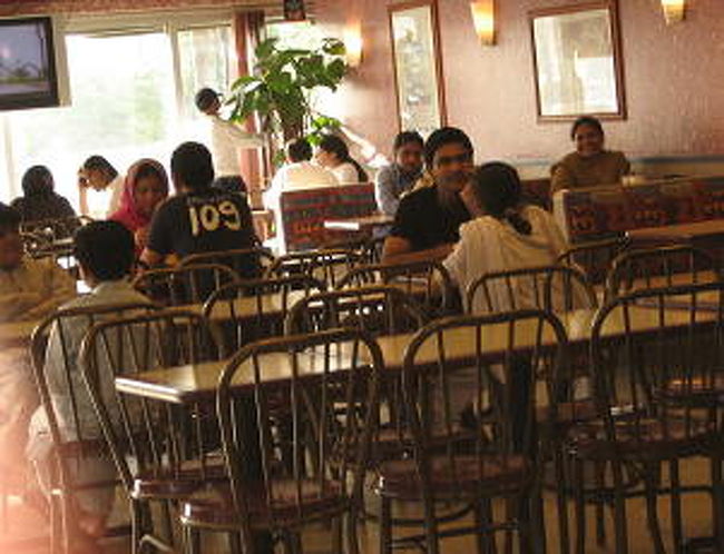 <br />若者がいっぱい。