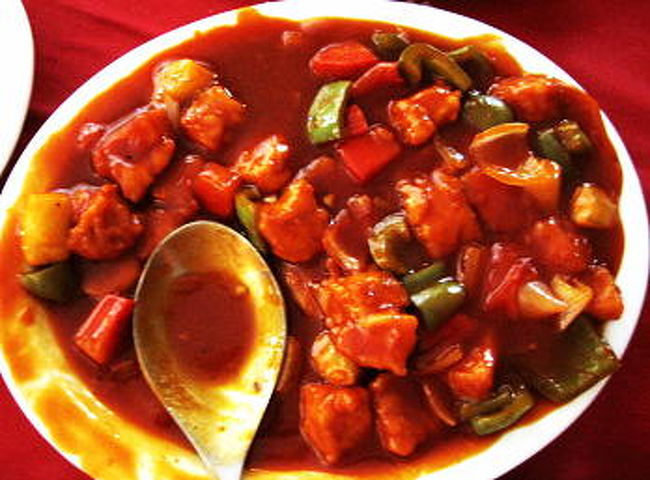 チャーハンや酢豚風のはまあまあでした。<br /><br />こちらの中華料理店のチャーハンは<br />お皿からこぼれんばかりの山盛りに盛るので<br />取り分けるときに必ずこぼれる。 		<br /><br />