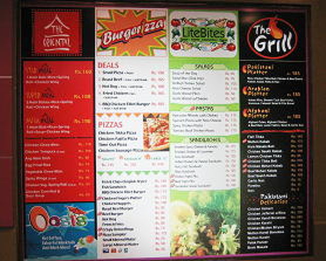 <br />外にメニューが書いてある。