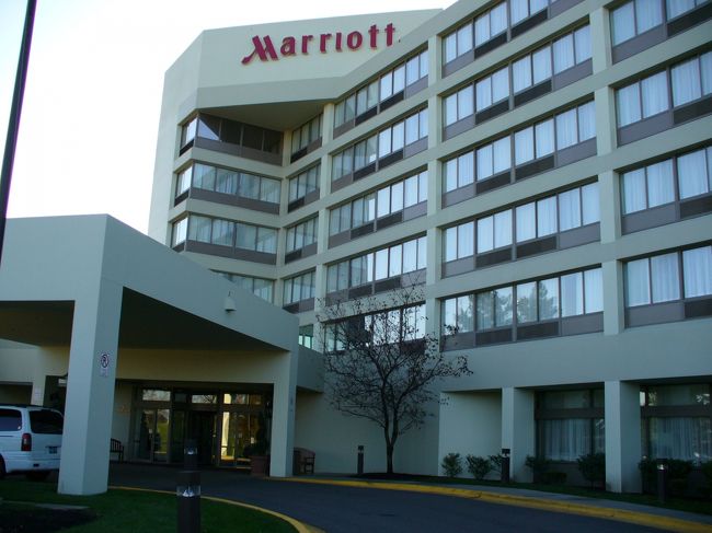 今回の宿泊先、デトロイト・マリオット・サウスフィールドです。<br /><br />http://www.marriott.com/hotels/travel/dtwsl-detroit-marriott-southfield/<br />