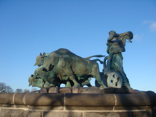 ゲフイオンの泉、残寝ながら水が止まっている。