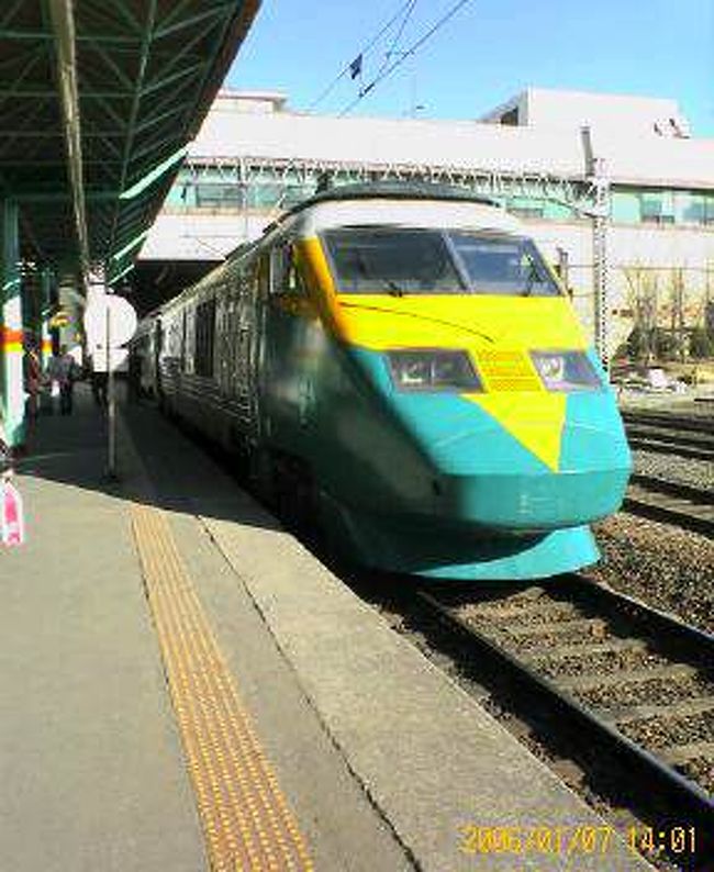 永登浦駅にセマウル号入線です。何回乗っても、良い雰囲気です。一度乗ってみてください！！