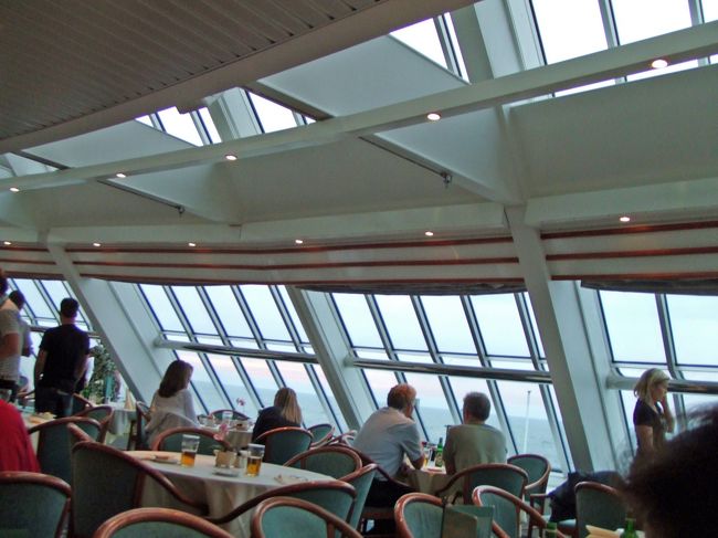 海を見ながらだと、美味しさもひとしおでしょうか？