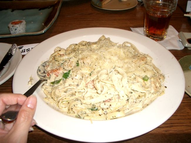 一人前のパスタです。<br /><br />ものすごい量・・。<br />Maiは、半分以上残してしまいました。<br />ゴメンナサイ。