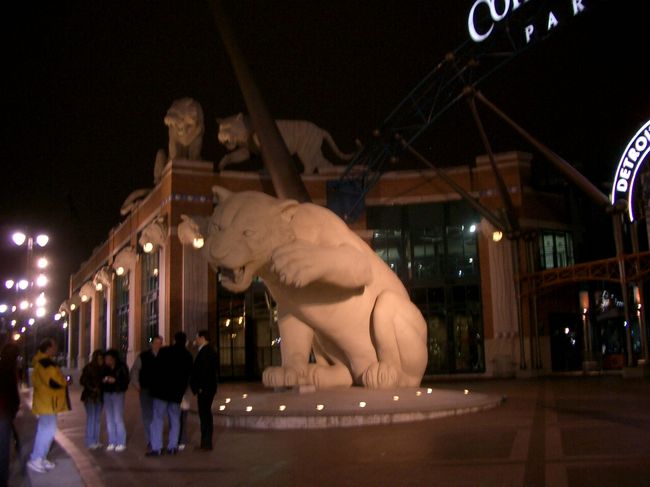 何だか可愛いマスコットのタイガーです。<br /><br /><br />-------------------------------<br />翌10/21　<br />タイガースはカージナルスに負けてしまいます。