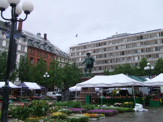 その後も雨は止まず。<br />街歩きには不向きでした・涙