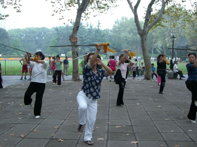 またまた太極拳☆<br /><br />これは手になにか持ってやってました。