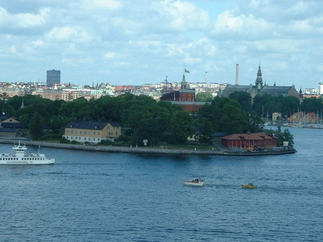 ストックホルムに到着です。<br />いきなり都会！