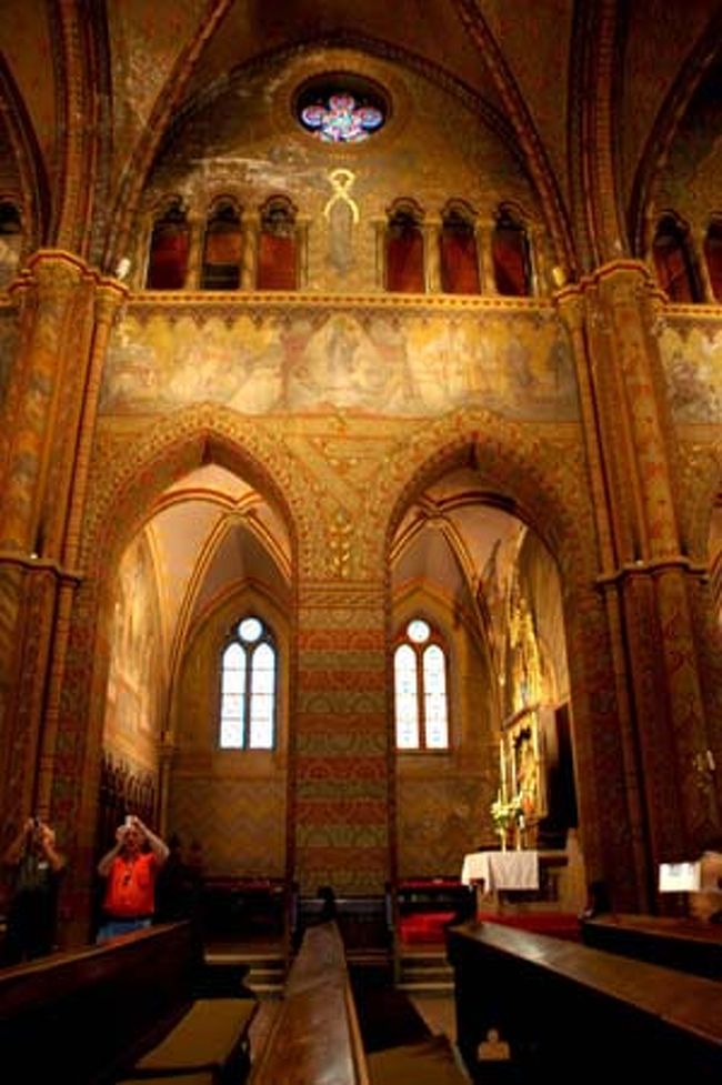 独特の雰囲気漂うマーチャーシュ教会