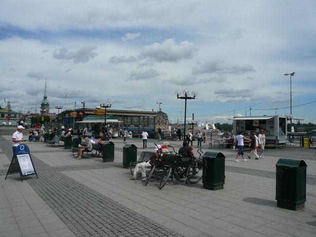 T-Centalen駅から地下鉄に乗り、2駅目のSlussen駅へ。 