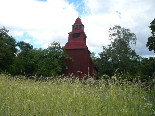 昔の教会。 周囲ののどかな風景も再現されていたりしていて面白い。 