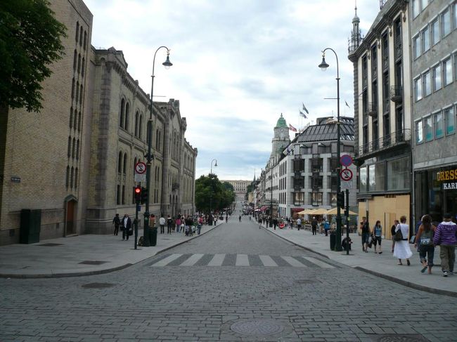 遠くに王宮が見えてきた。 