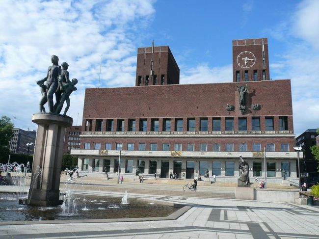 オスロ市庁舎 Rådhuset i Oslo。 